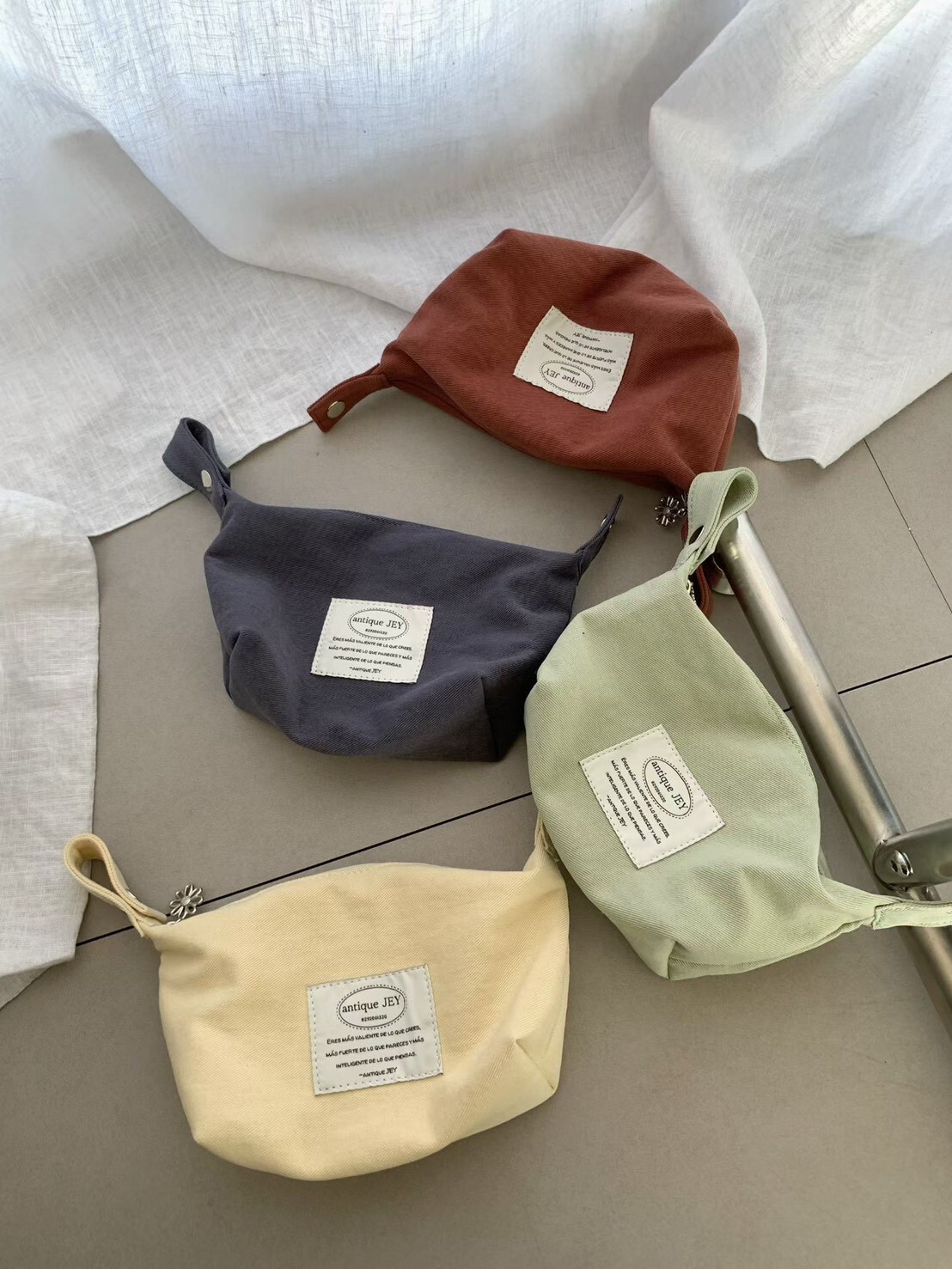 JEY 經典款化妝收納飯盒小包