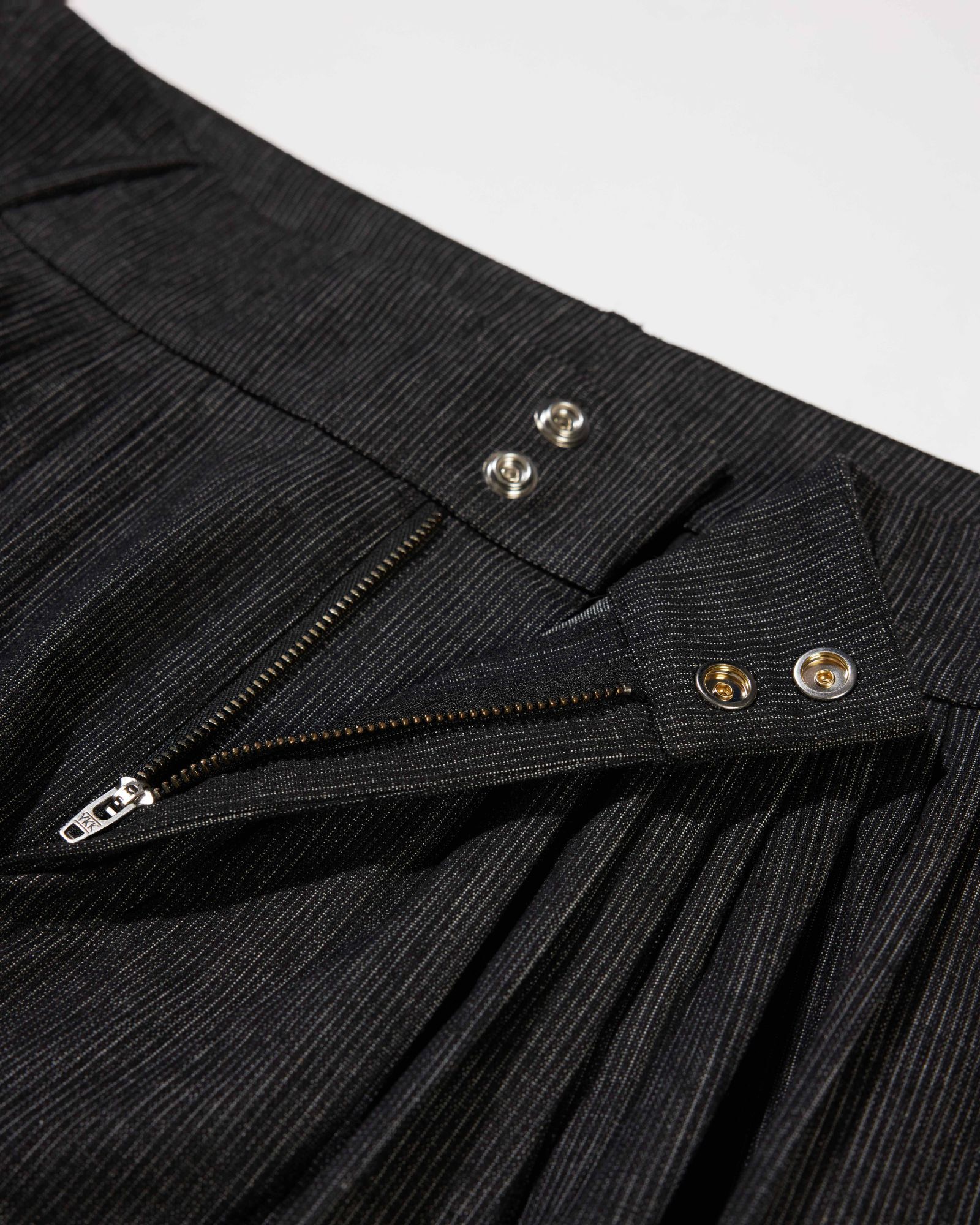 NOUVEAU PROJECT 彎刀型長褲 (黑)