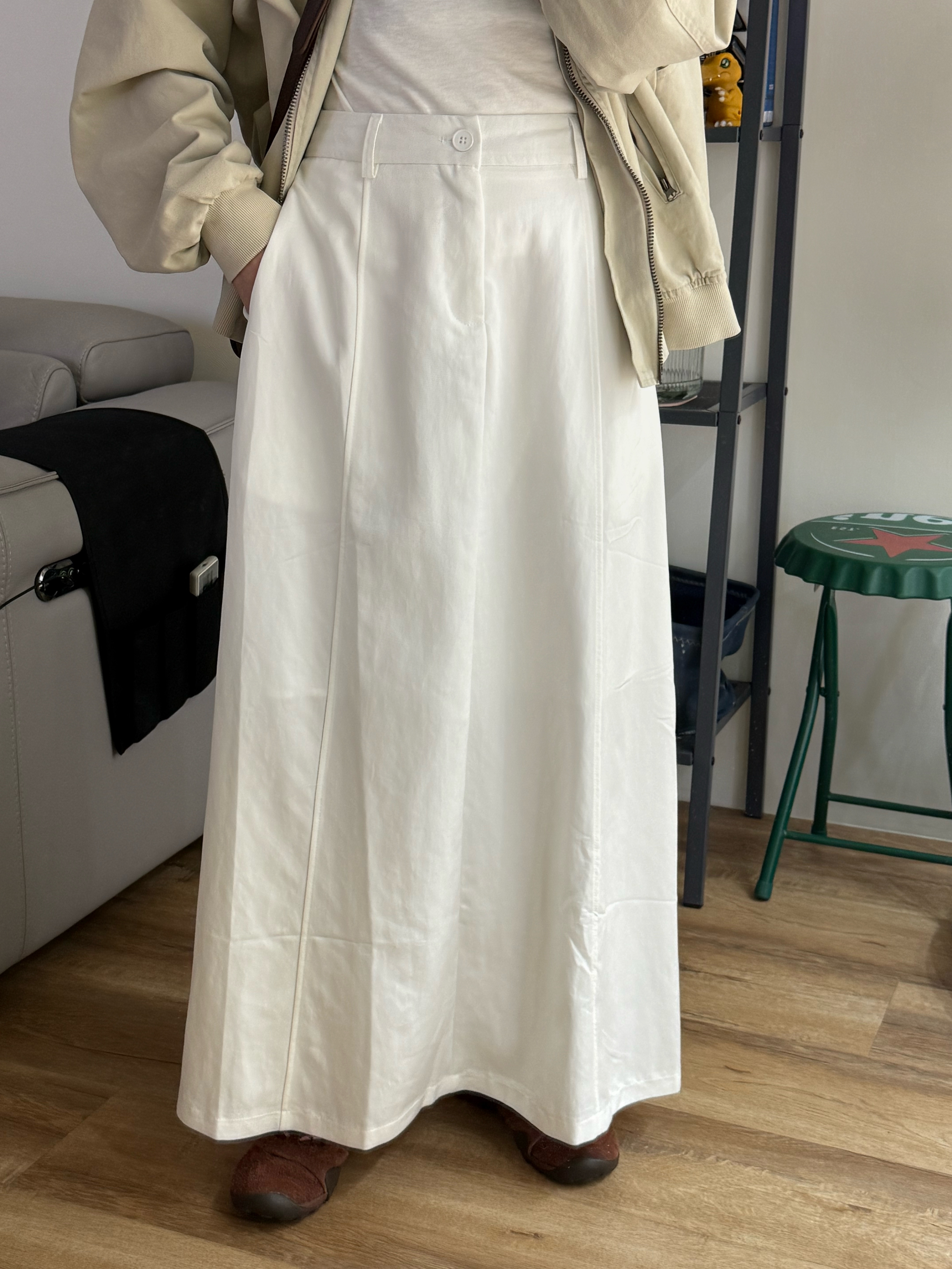 完美比例！顯瘦百搭A字裙 (白)