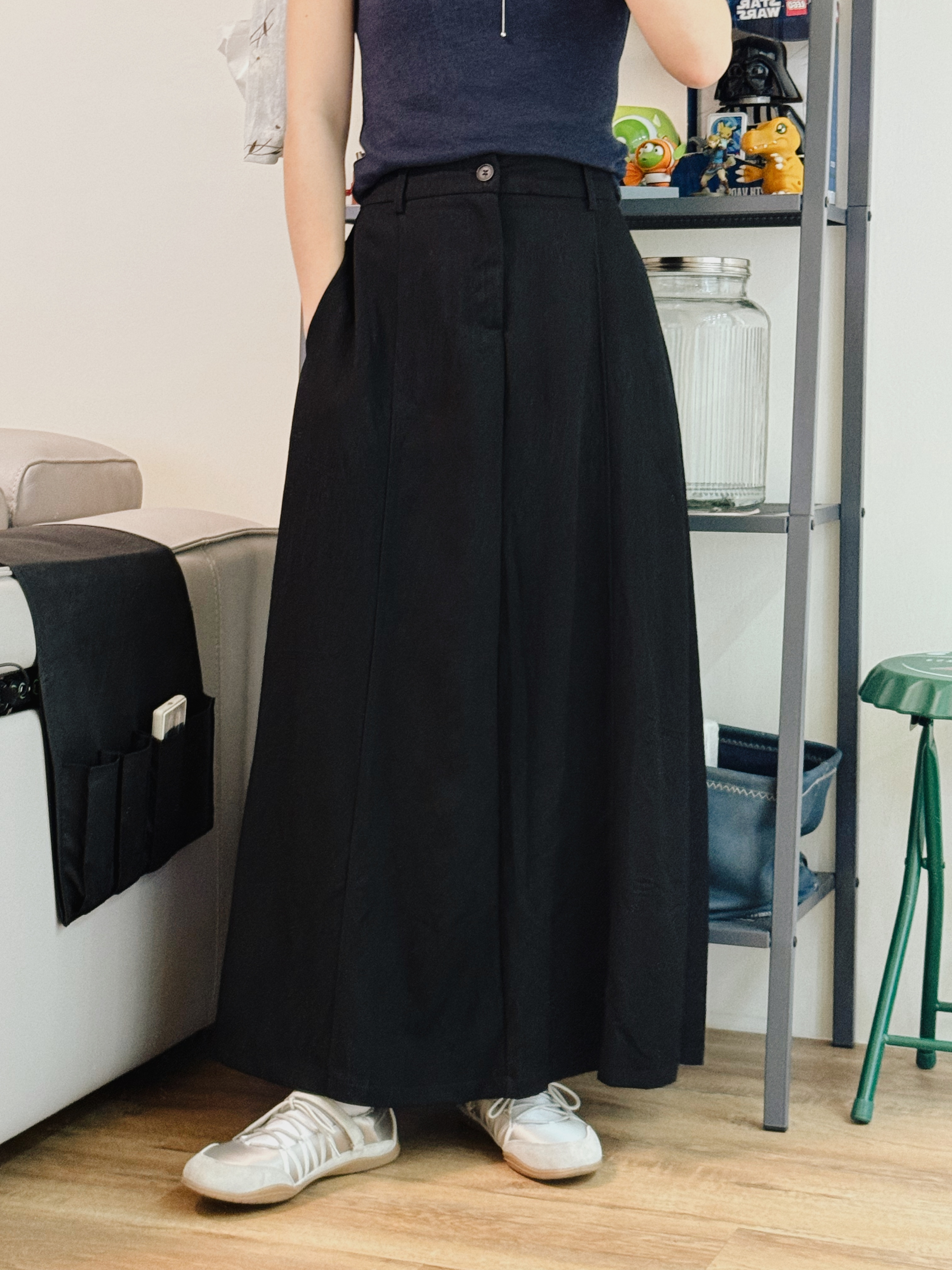 完美比例！顯瘦百搭A字裙 (黑)