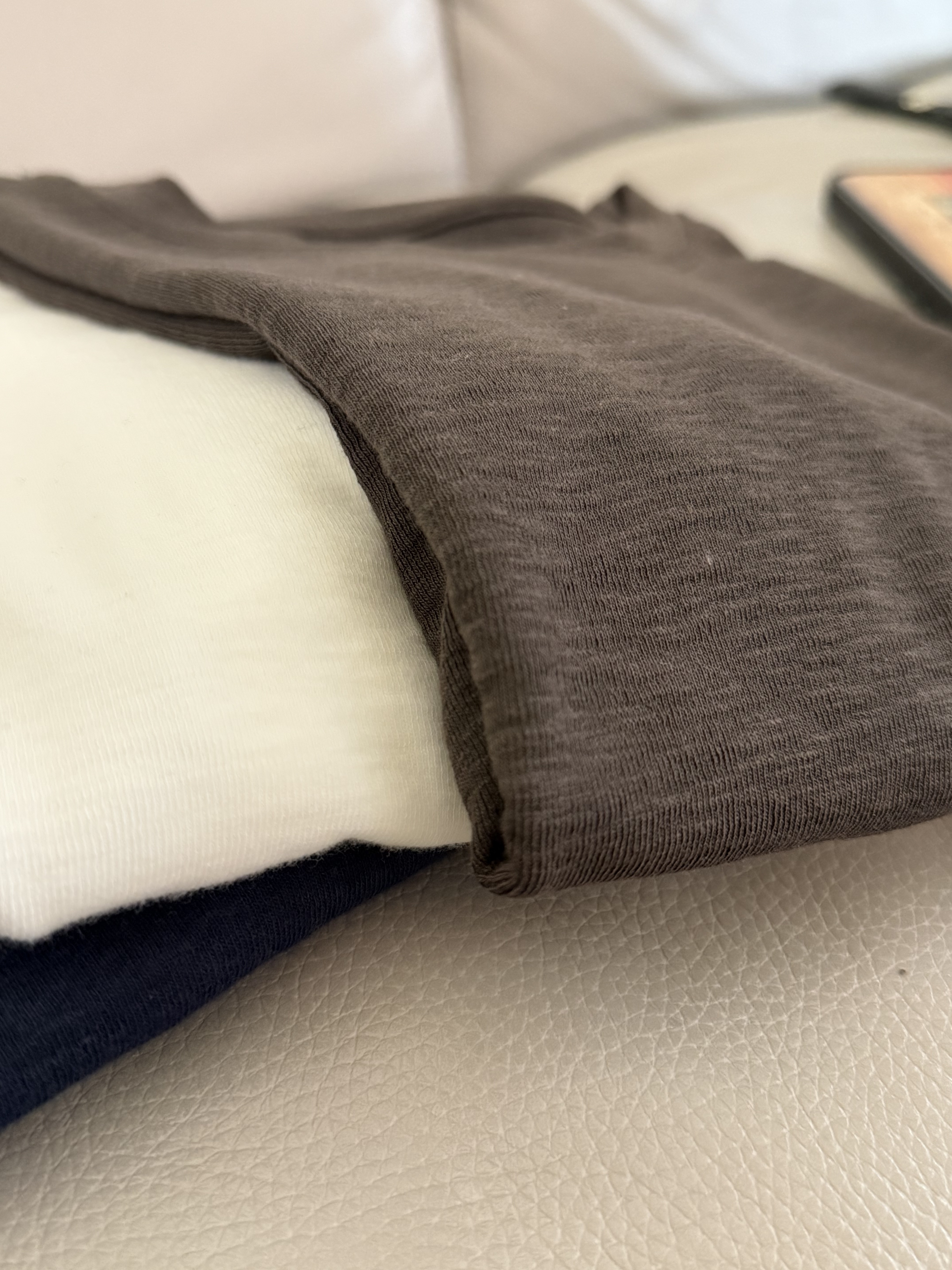 基礎之王！圓領素TEE (灰)