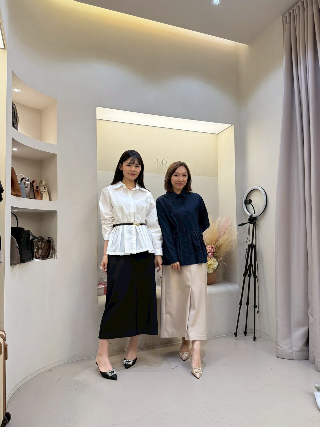 MA6013 百褶裙襬恤衫