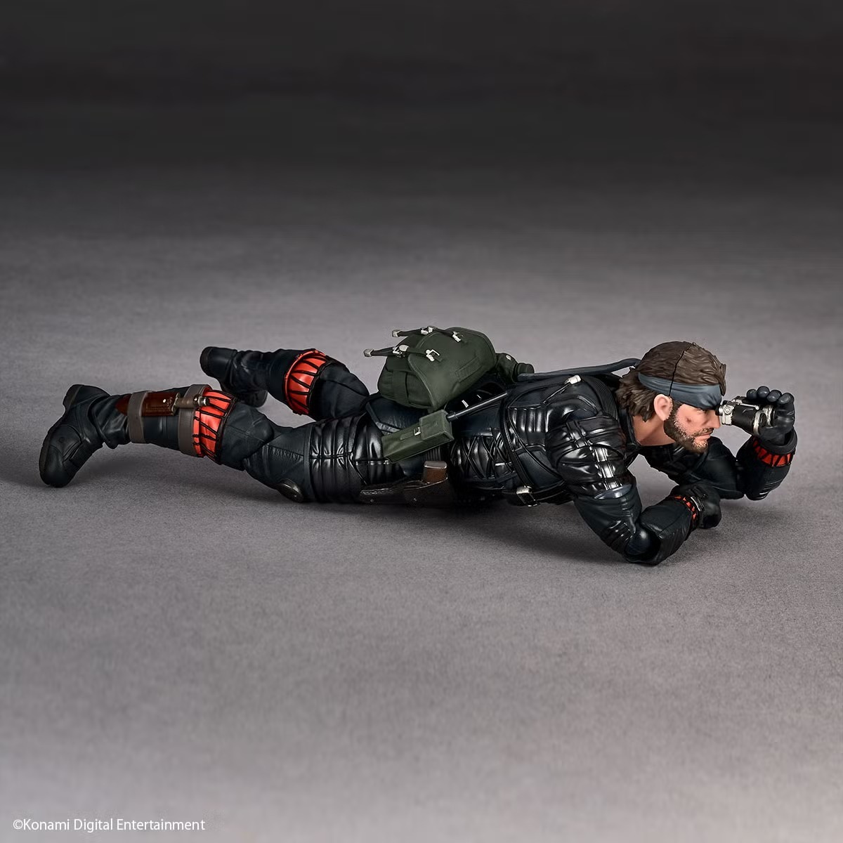 Revoltech Amazing Yamaguchi Naked Snake 潛行服 Ver.（出自《合金裝備Δ：食蛇者》