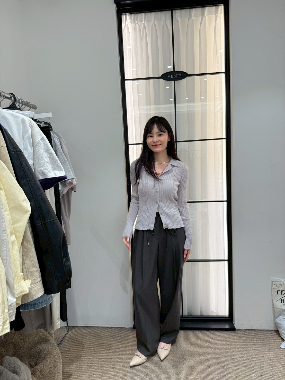 VR6032 設計感翻領坑條上衣