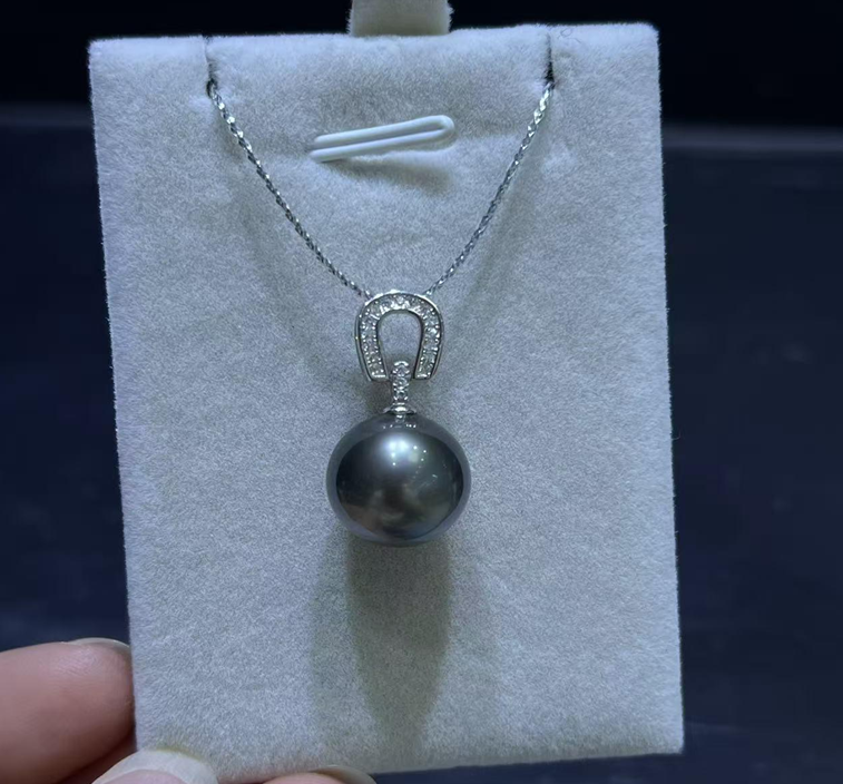 F16 "海水大溪地珍珠吊墜  (送銀鏈)" (63YS1160A1372) 12-13mm 黑色 S925銀 $2688