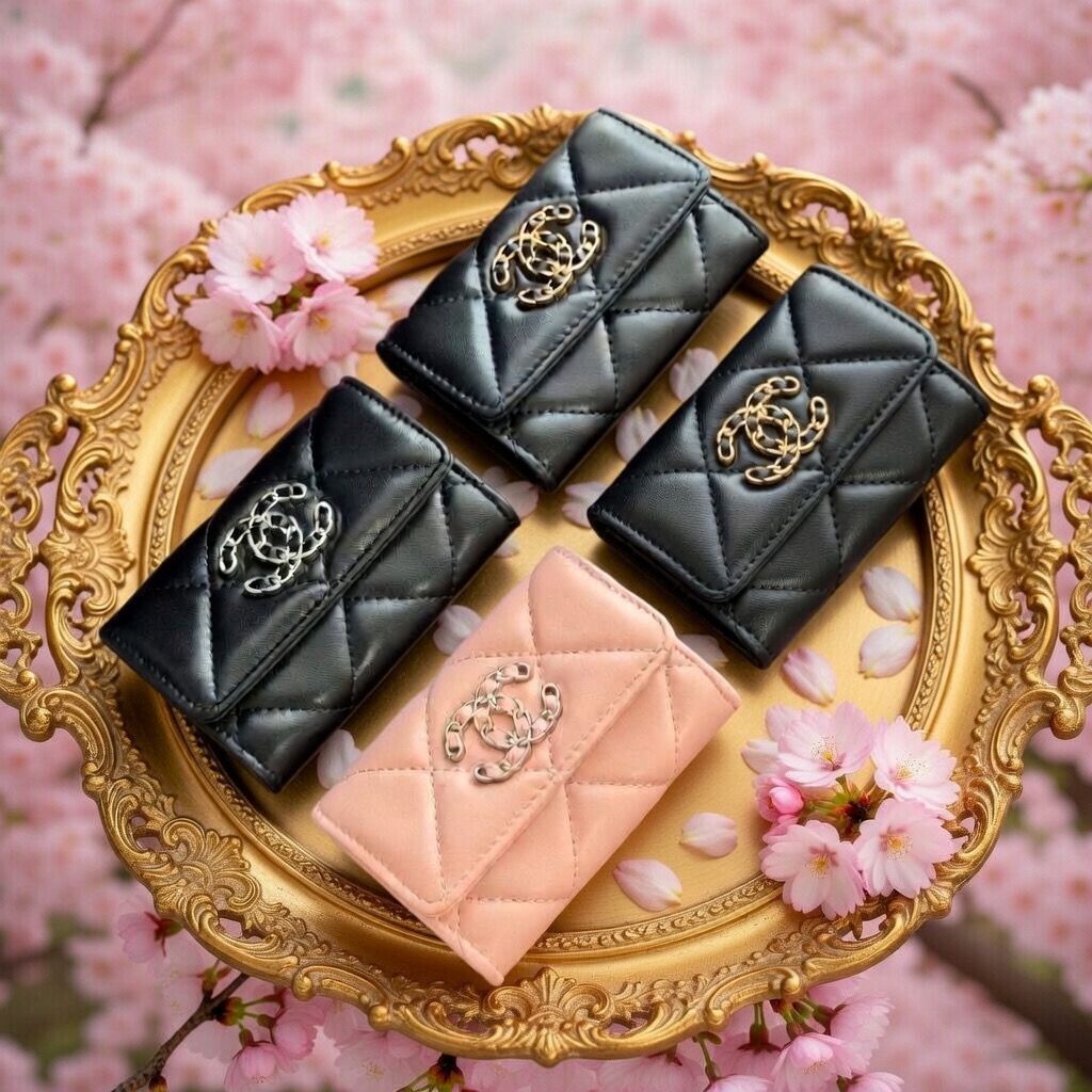 Chanel 19 Flap Card Holder
