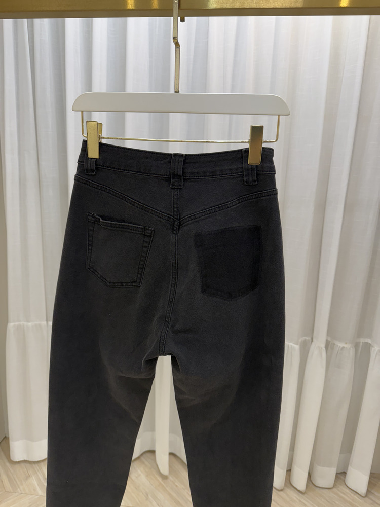 後口袋撞色煙灰男友褲