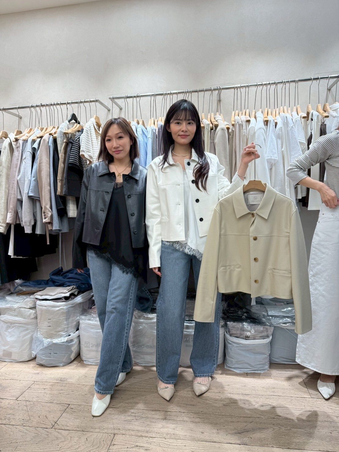 SG6004 PU亮皮反領短外套