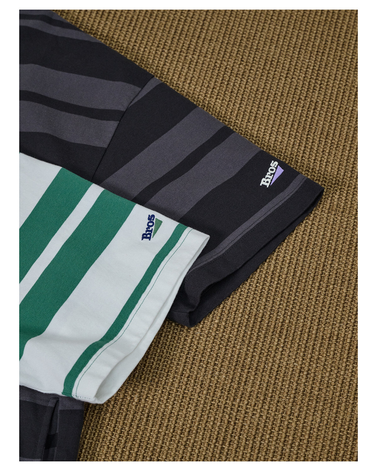 Broshood 日系寬鬆條紋雙插口袋短T 26SS46