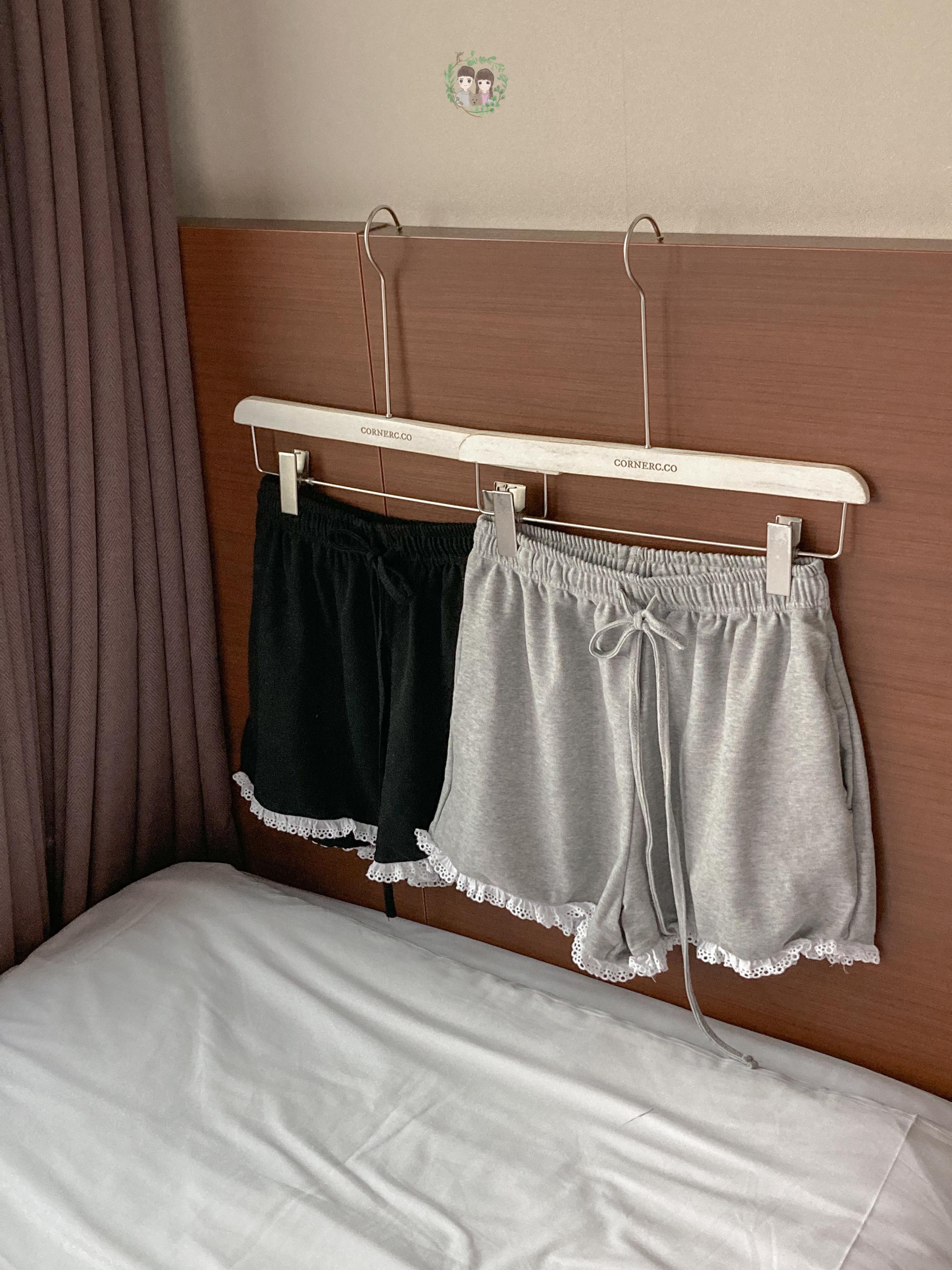 Cute Cute Laces Shorts〈🇰🇷DAY 3〉