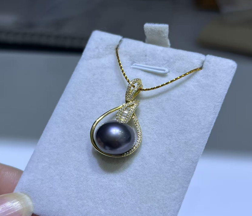 F54 "海水大溪地吊墜  (送銀鏈)" (63YS554A2096) 12-13mm黑色 S925银 $1288