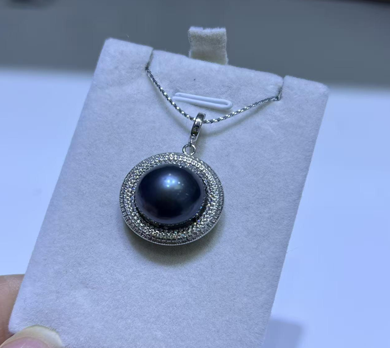 F56 "海水大溪地吊墜  (送銀鏈)" (63YS680A2095) 13-14mm 黑色S925银 $1588