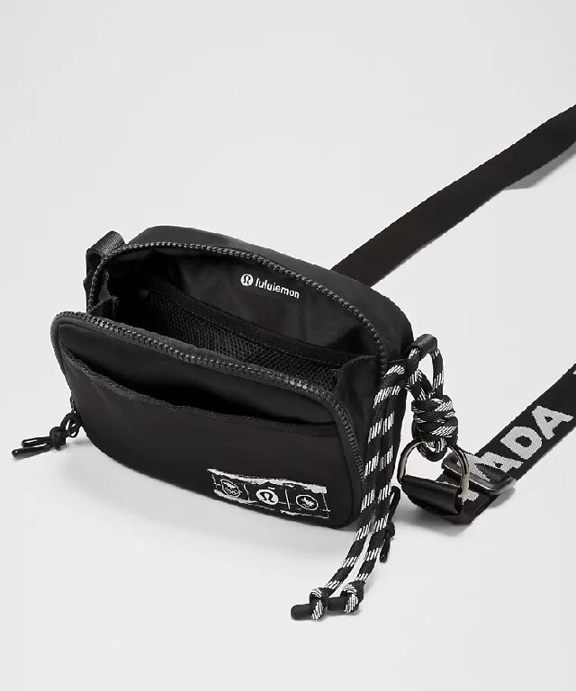 【預購】Lululemon H032108 限量版側孭袋