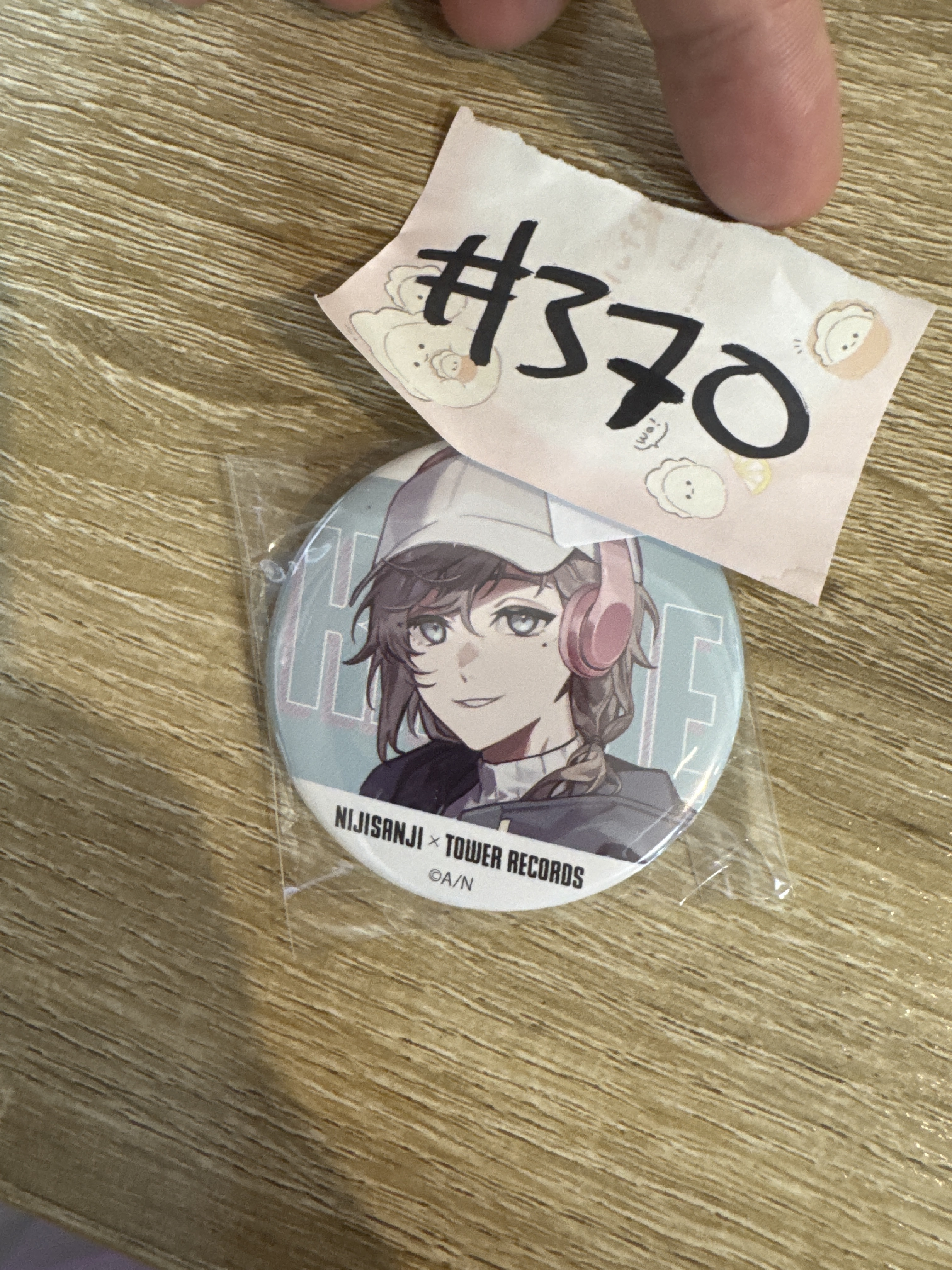 彩虹社 叶 襟章#370