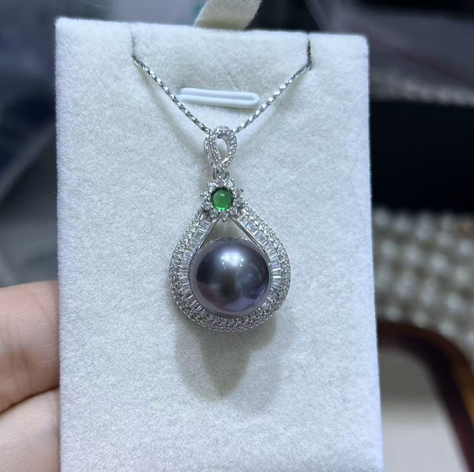 F80 "海水大溪地吊墜  (送銀鏈)" (63YS622A2250) 12-13mm 黑色 S925银 $1488