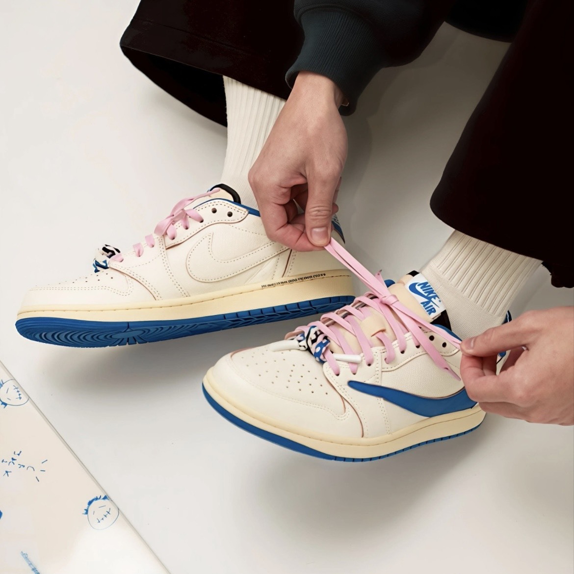 【代購】Travis Scott × Fragment Design × Jordan Air Jordan 1 Low OG SP  倒鉤三方聯名｜閃電配色｜低幫籃球鞋｜男女同款