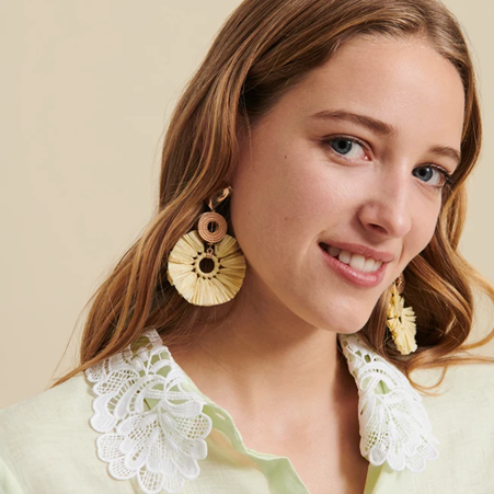 1AF0323-208 [ANNE FONTAINE] Estebe Earrings Natural #P22A124208 (EU)