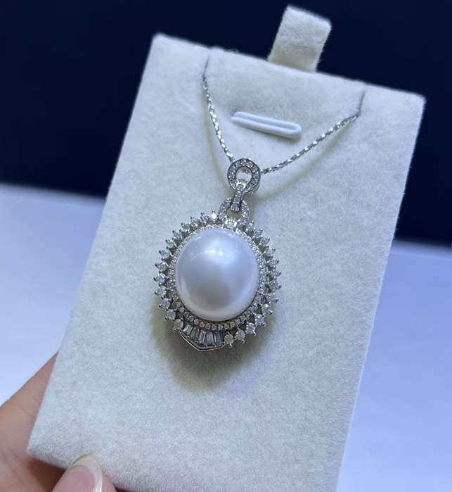 F96 "海水澳白吊墜  (送銀鏈)" (YS41524X10103) 13-14mm 白色 S925银 $3588