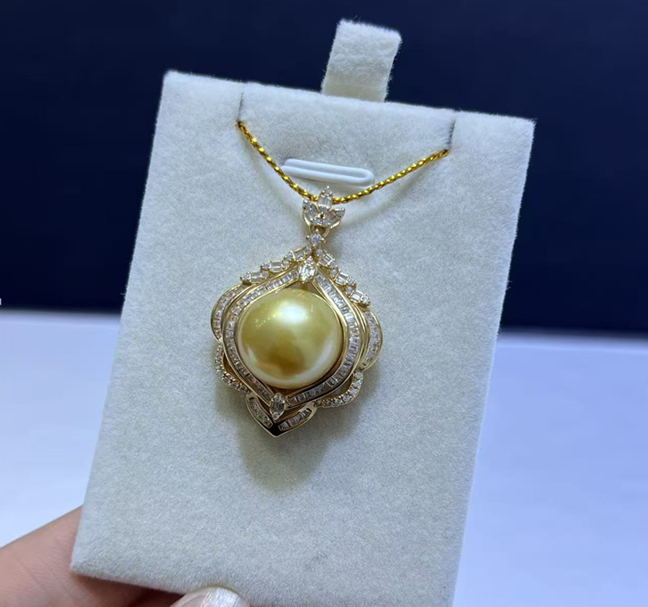 F103 "海水南洋金珠吊墜  (送銀鏈)" (YS41506X10099) 13-14mm金色 S925银 $3488