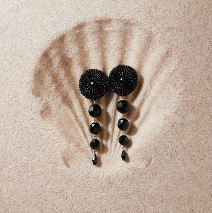 1AF0323-176 [ANNE FONTAINE] Amina Earrings Black #H25A00103 (EU)