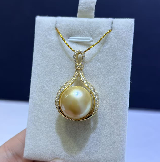 F105 "海水南洋金珠吊墜  (送銀鏈)" (63YS4016A1479) 12-13mm 金色 S925银 $8888