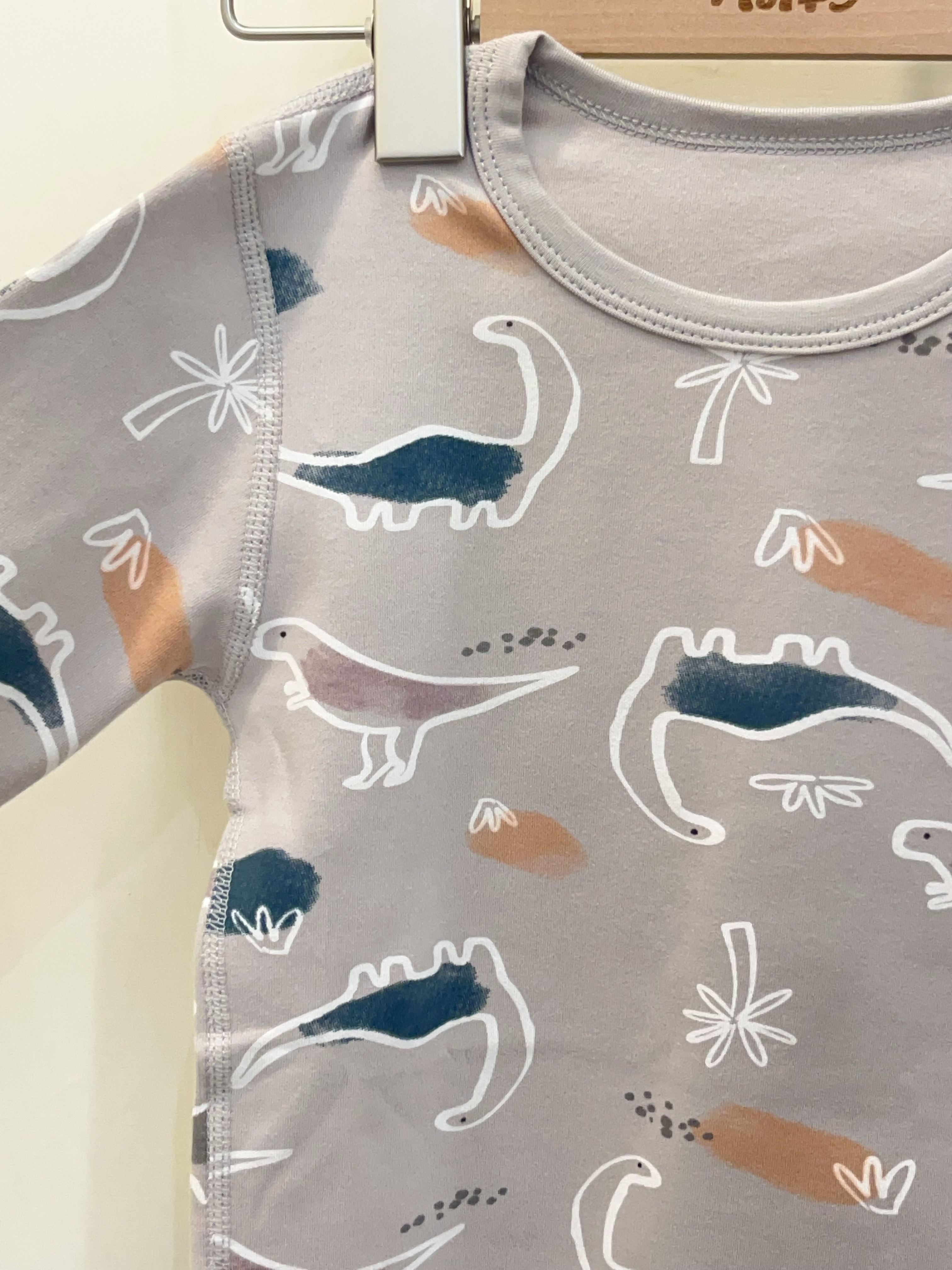 可愛小恐龍睡衣