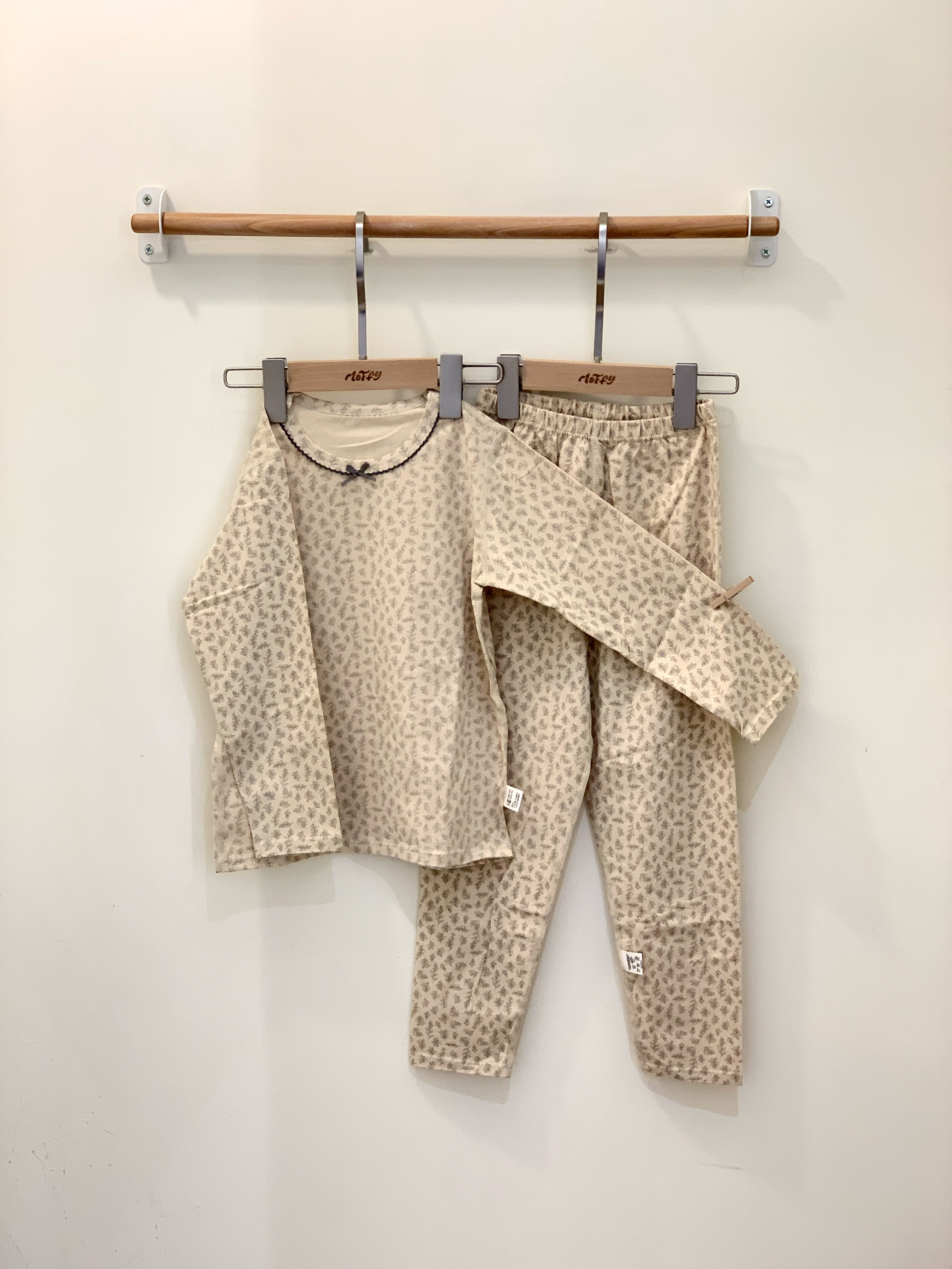 可愛咖色小花睡衣