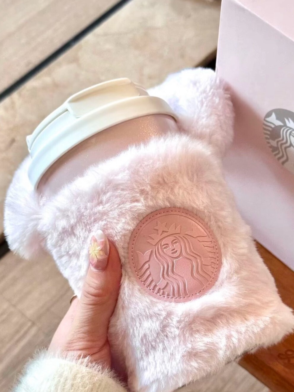 Starbucks 星巴克 漸層粉白 隨行杯+毛毛杯套 禮盒組