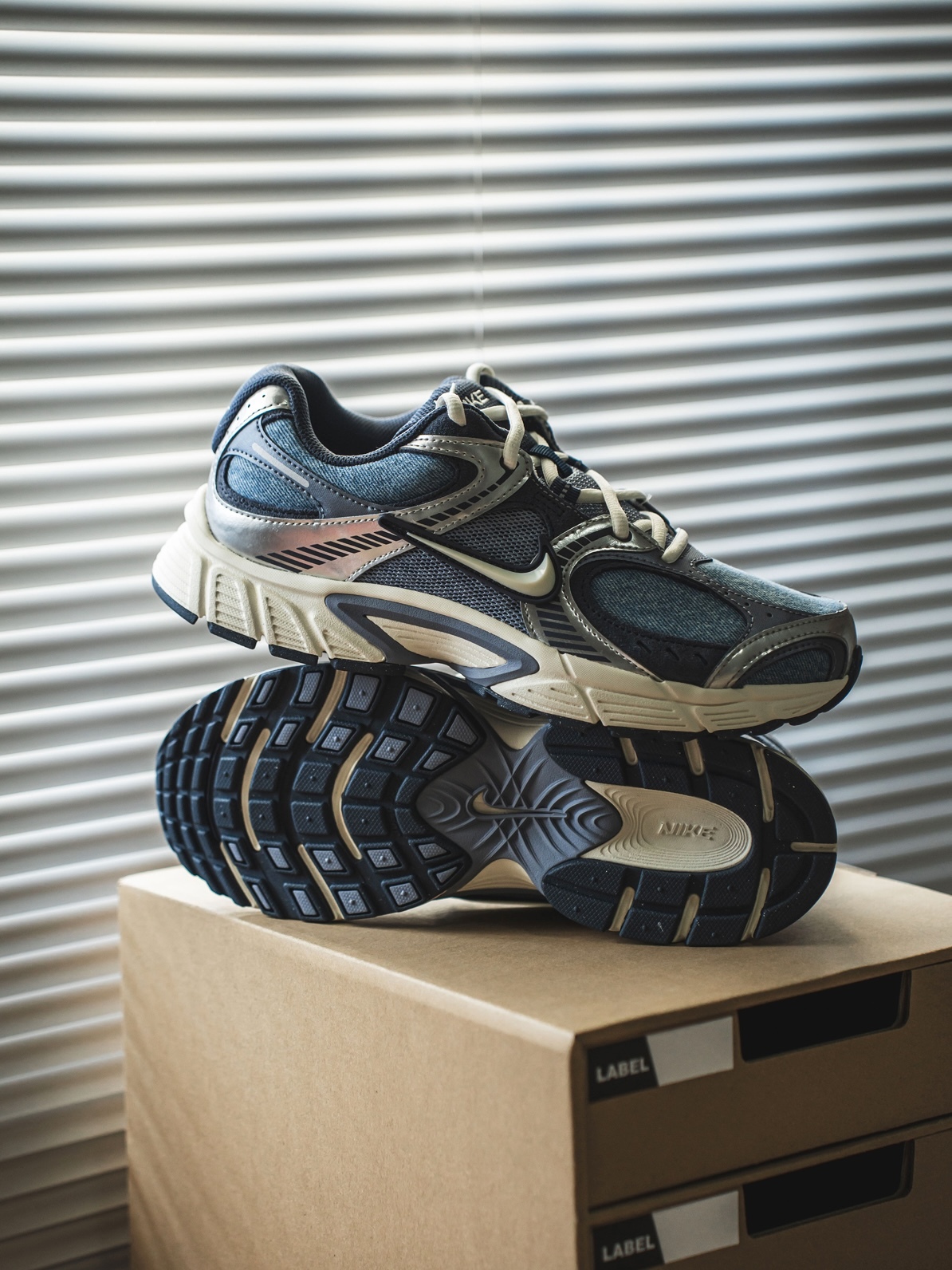 代購-Nike V5 Runner 跑鞋 "Denim" 牛仔銀 IH3649-006