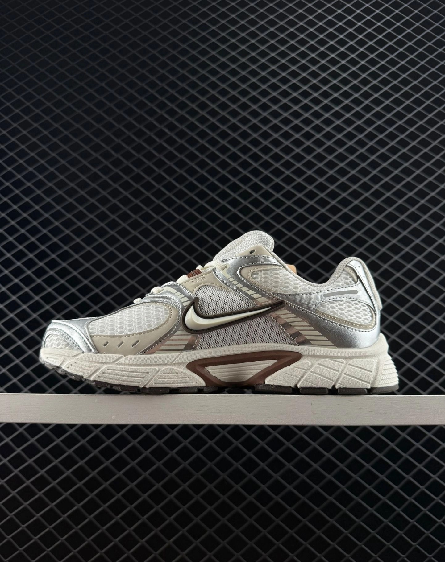 代購-Nike V5 RNR 白棕色 銀色 Y2K 復古 慢跑鞋 老爹鞋 HQ7901-102