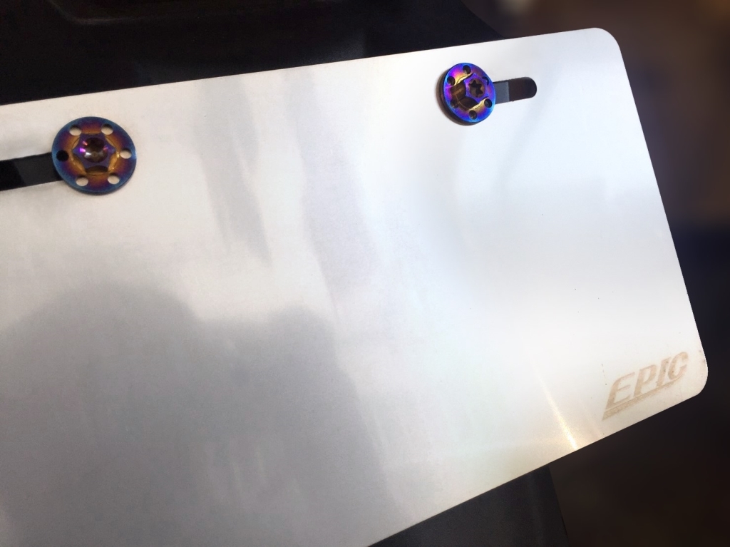 EPIC 白鐵 小七碼 強化車牌底板