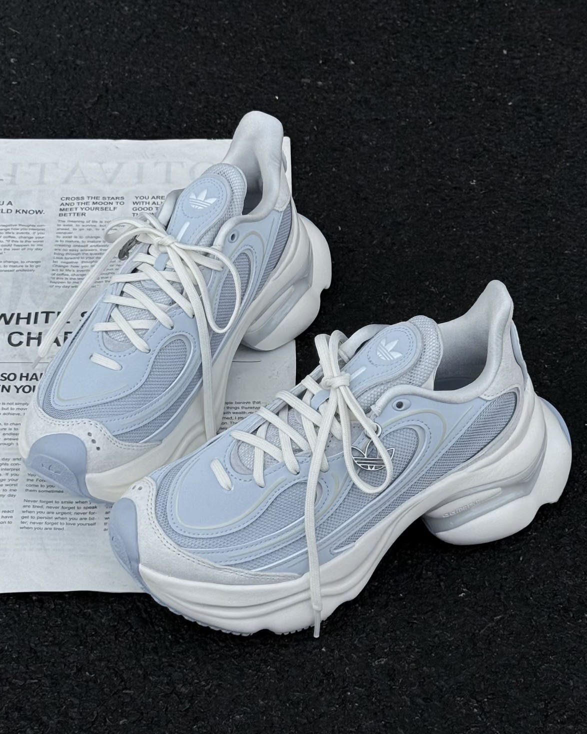 ADIDAS OZVENUZ 奶油灰藍 淡藍 淺灰 奶油白 奶油底 蝴蝶鞋 增高 厚底 宋雨琦同款 女鞋 KJ3975 / 預購