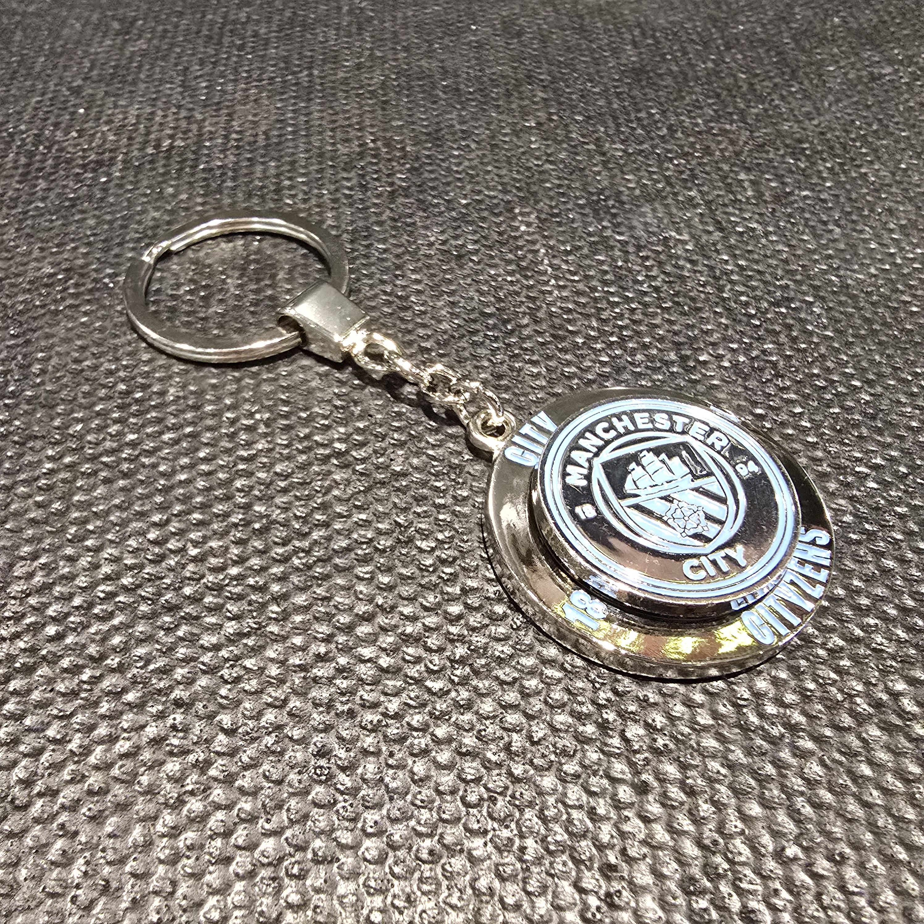 曼城銀淺藍色旋轉會徽鎖匙扣