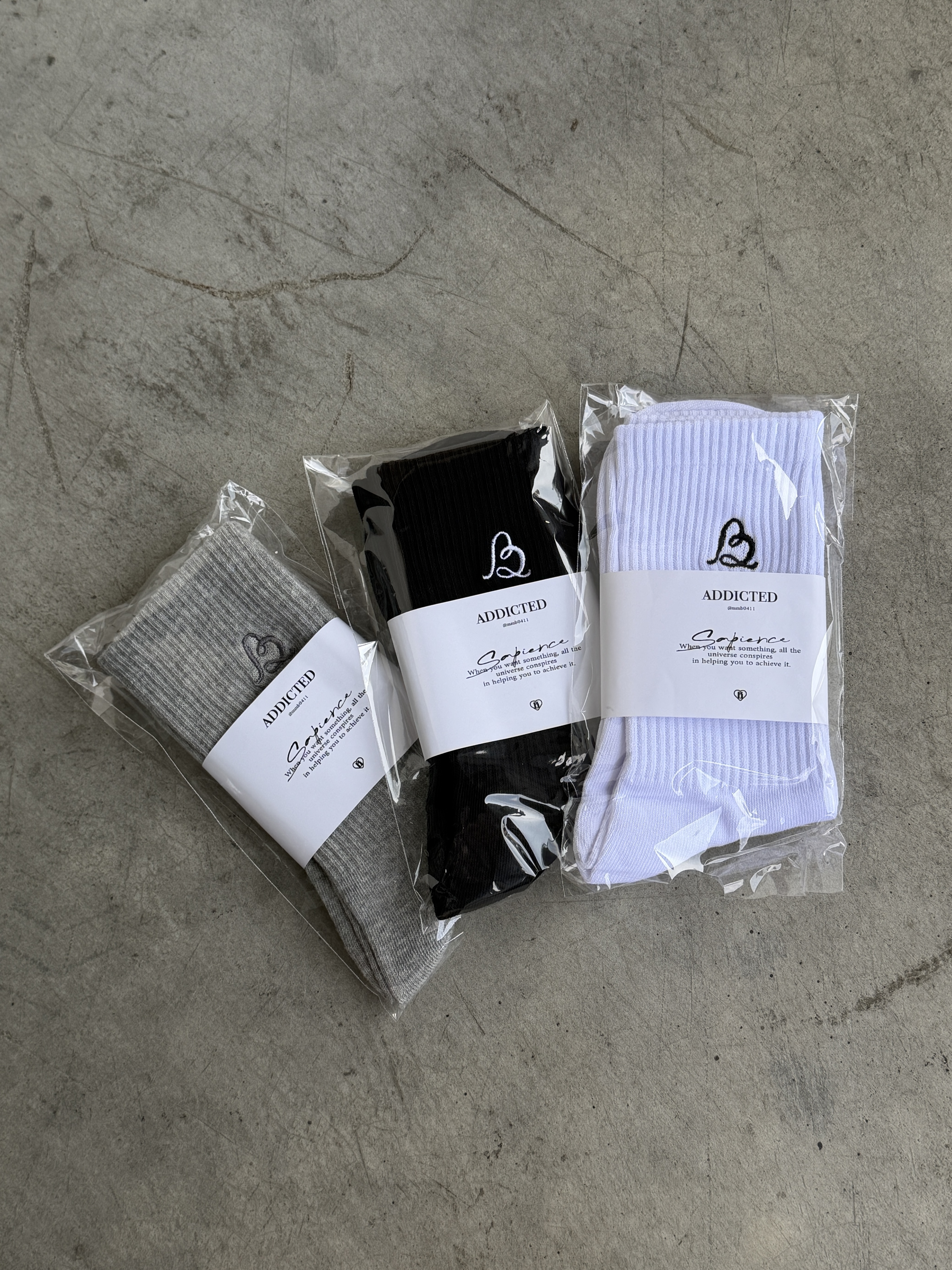 mmb三色刺繡品牌襪2.0