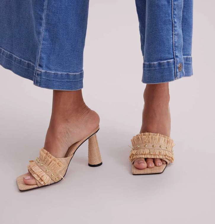 1AF0323-292 [ANNE FONTAINE] Alvar Heel Gold #P22A100208 (EU)