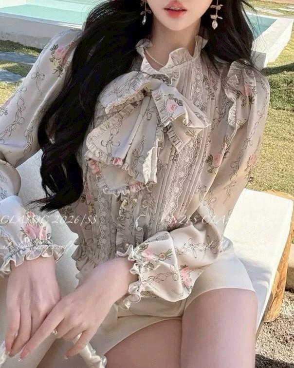 設計師家胸口宮廷風壓褶蝴蝶結上衣