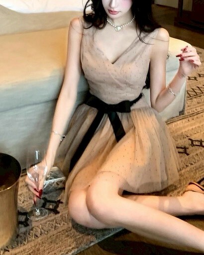 波點多層紗質綁腰帶洋裝