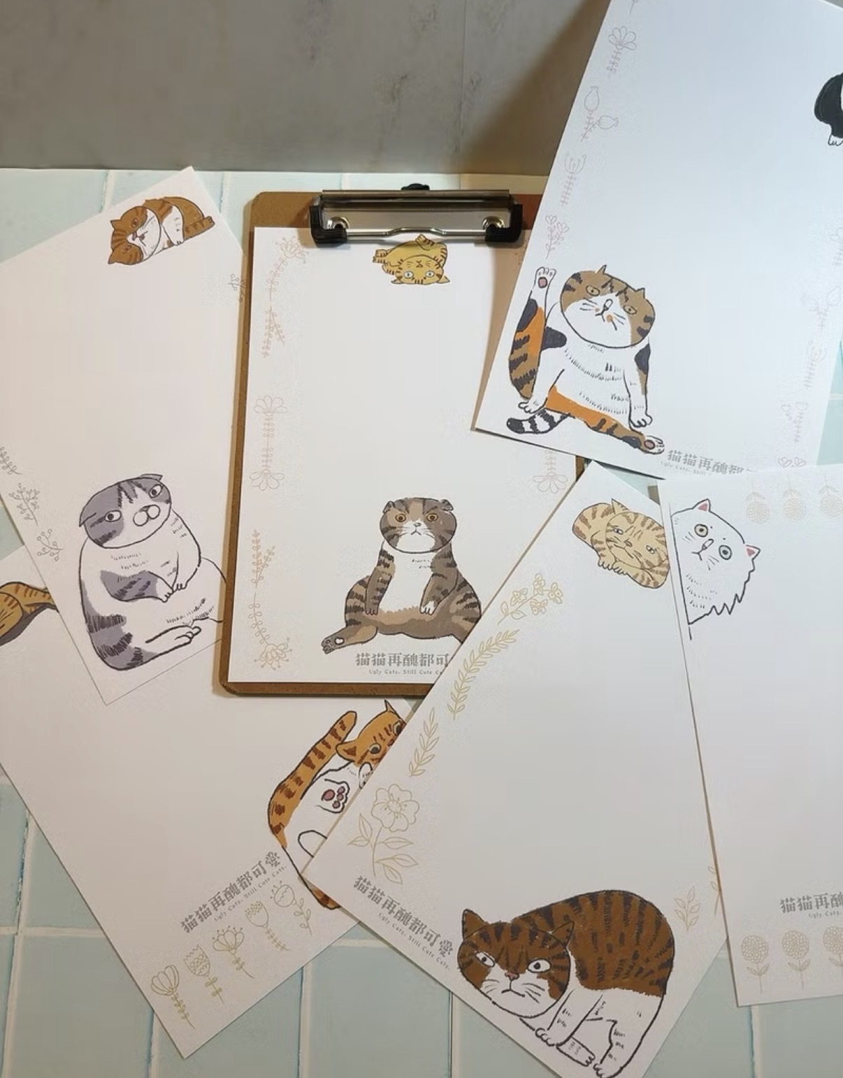 貓貓再醜都可愛 24枚便條紙 附板夾 A5｜針線球