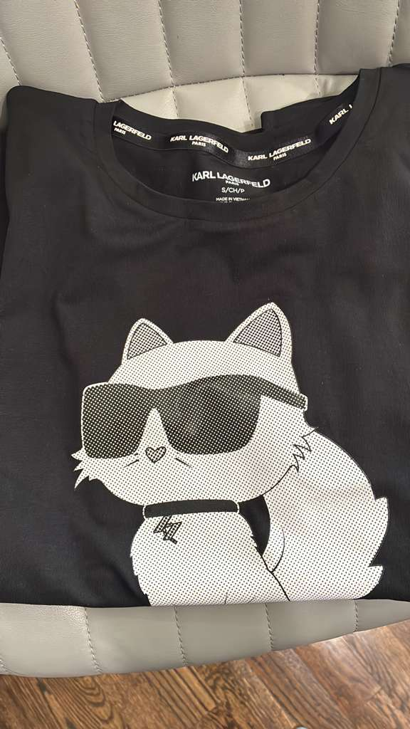 XA009 Karl largerfield 貓貓tee 黑色