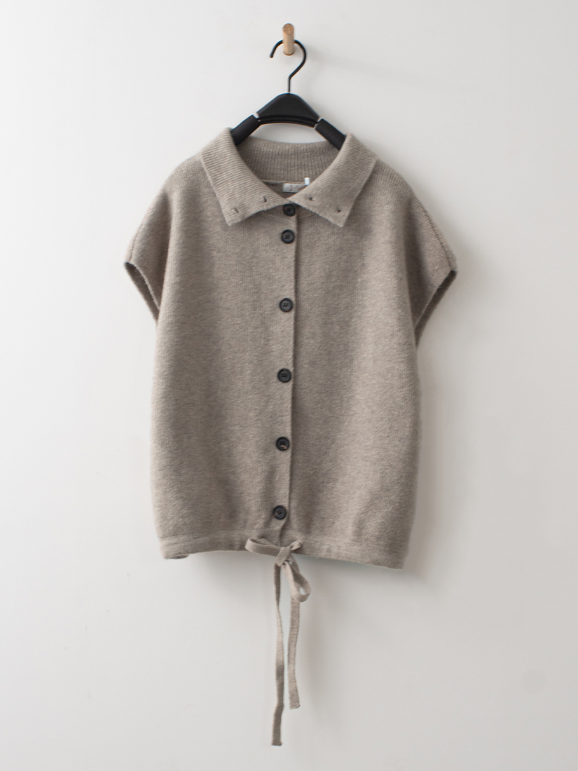 翻領排釦針織背心木耳邊針織上衣法蘭絨長裙組合