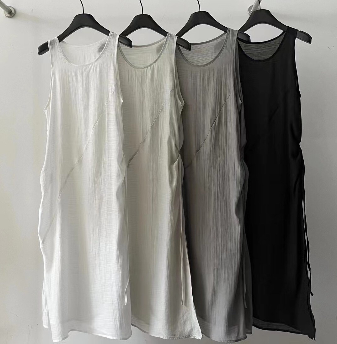 040705 透感背心長罩衫 - 黑色