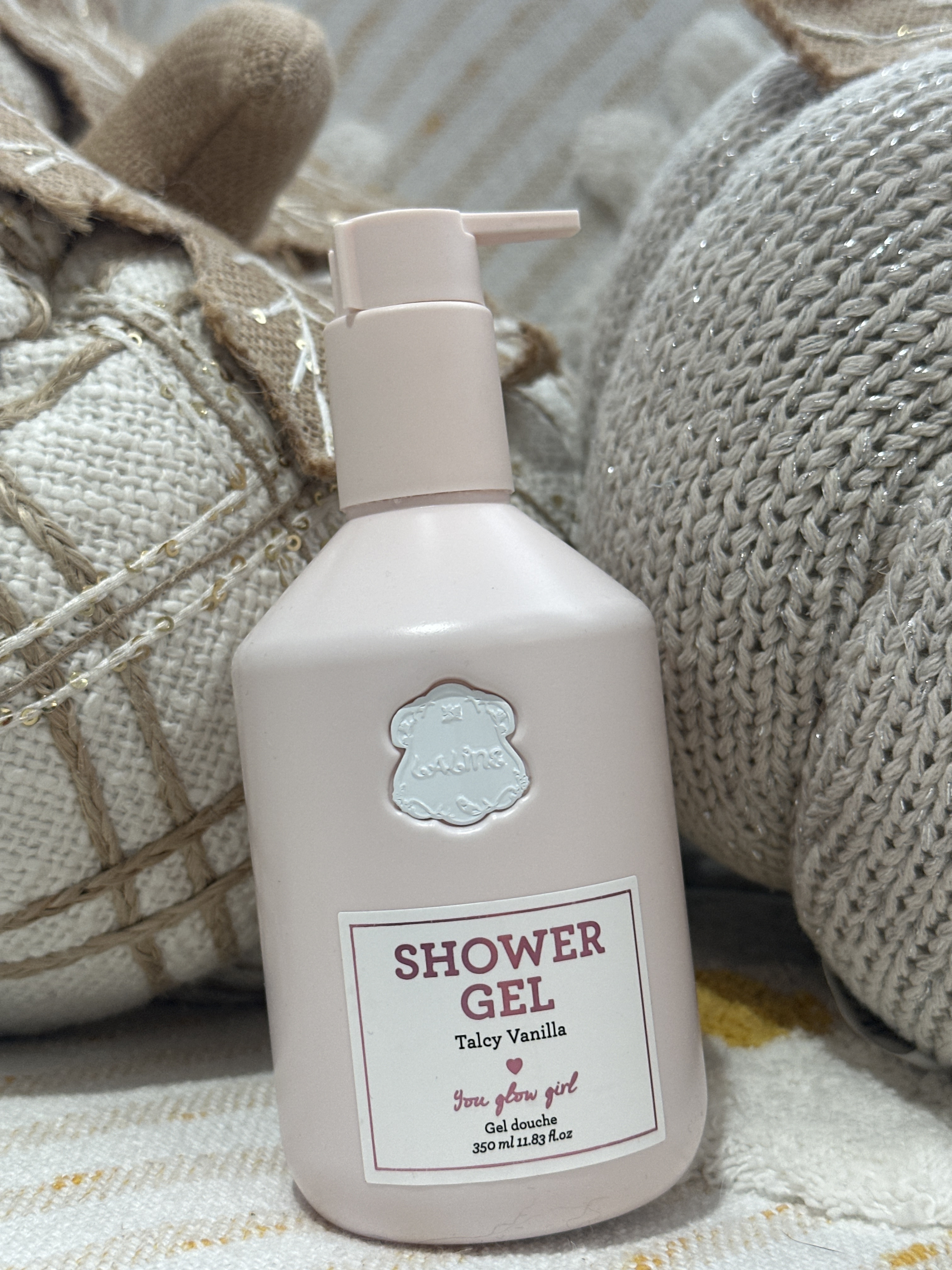 RR10 Laline Girls 爽身粉味沐浴露 350ml  Girls Shower Gel 350ml