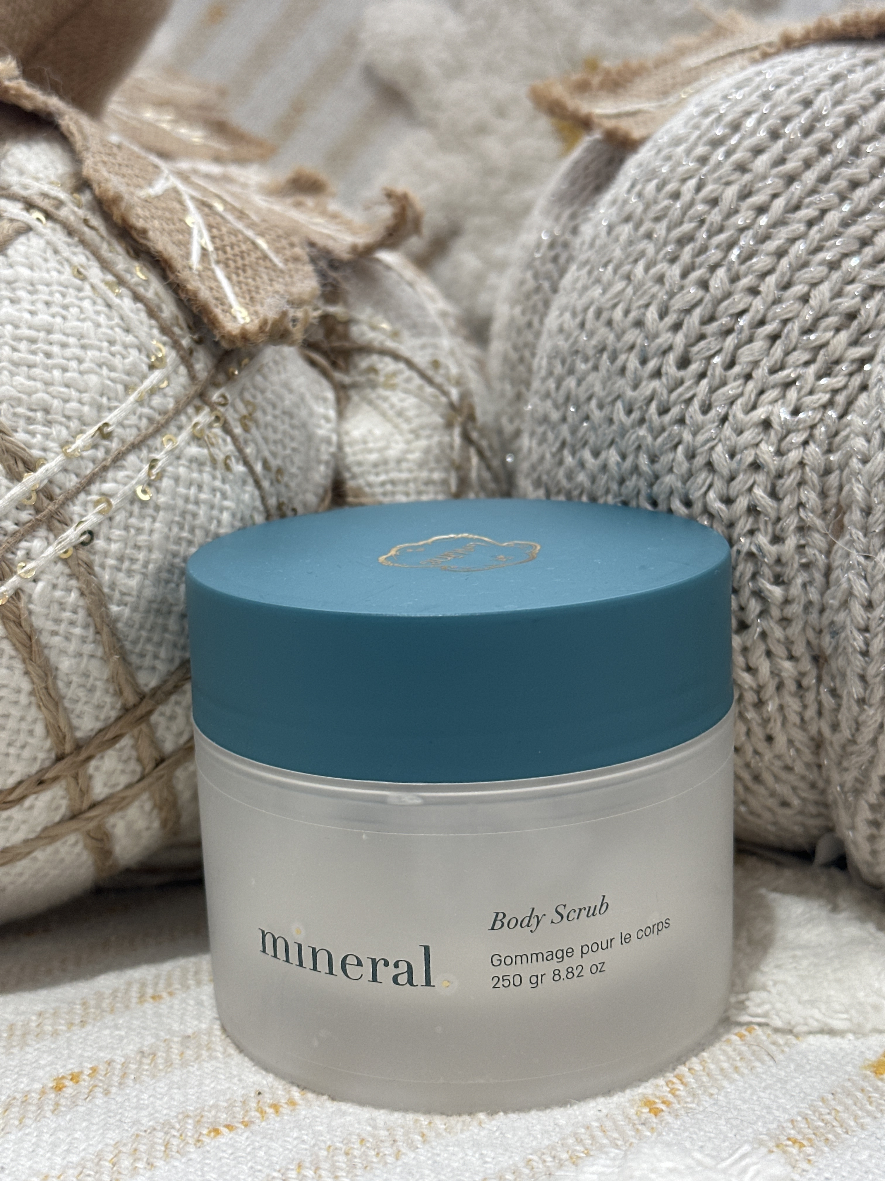 RR28  Laline 死海礦物黃金海藻 身體磨砂膏 250g  Mineral Body Scrub 250g