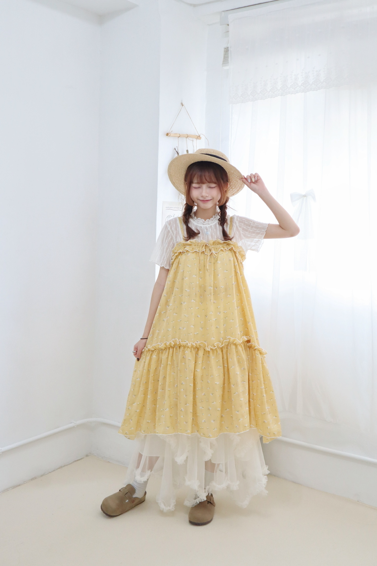 春日碎花感吊帶連身裙 兩色入