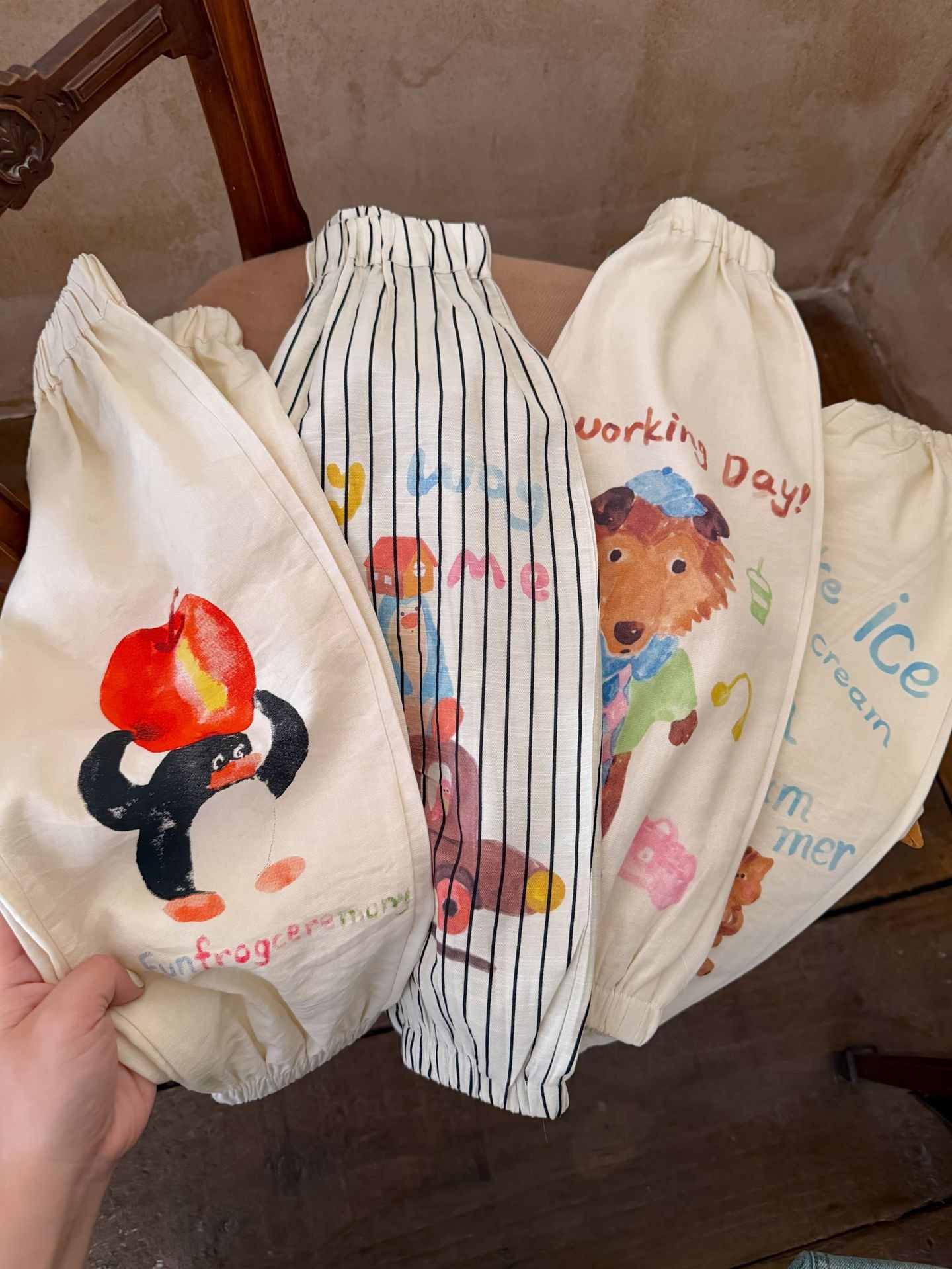 四色塗鴉童趣防蚊褲