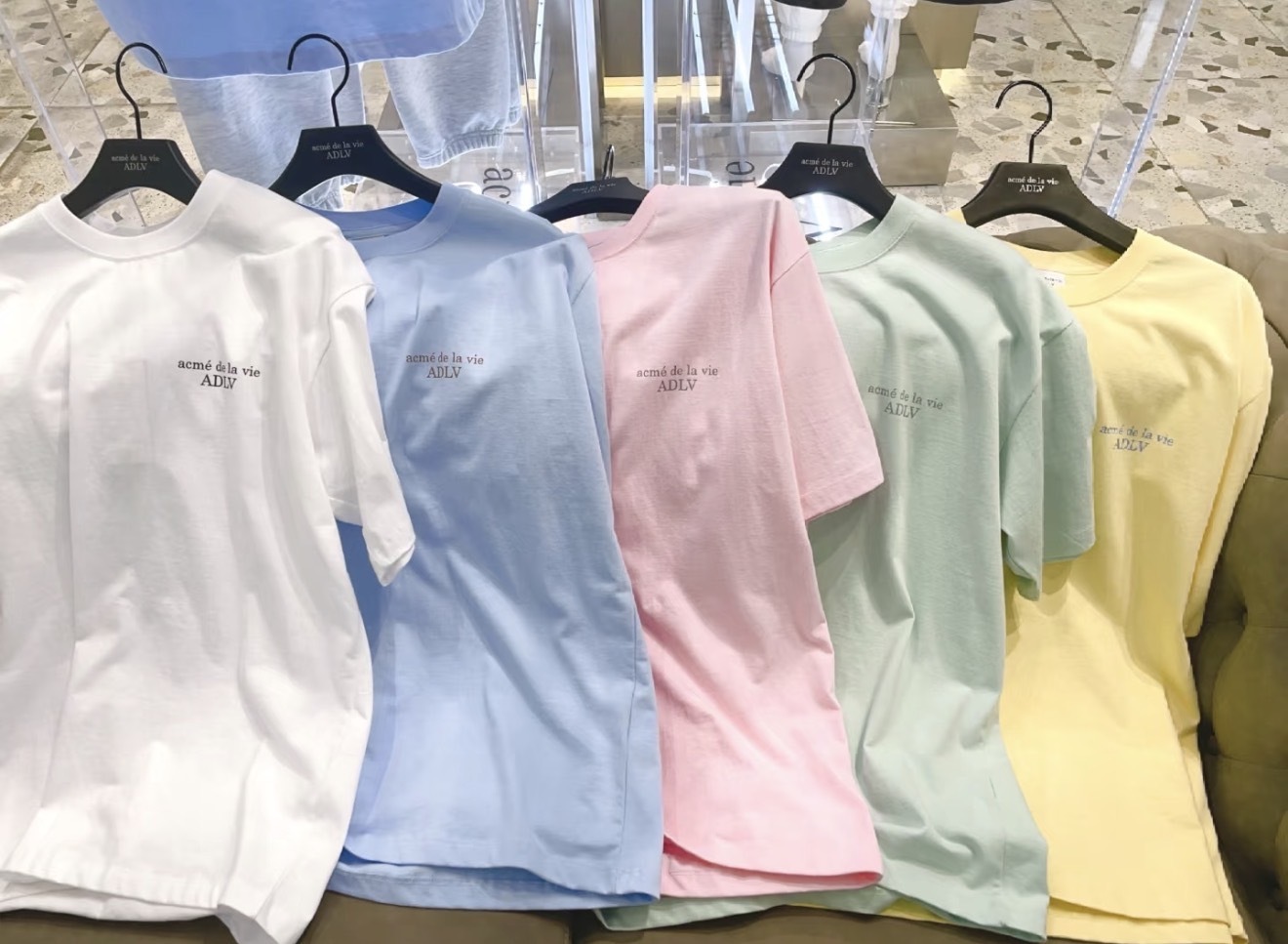 韓國 ADLV 基礎款馬卡龍色字母 短T