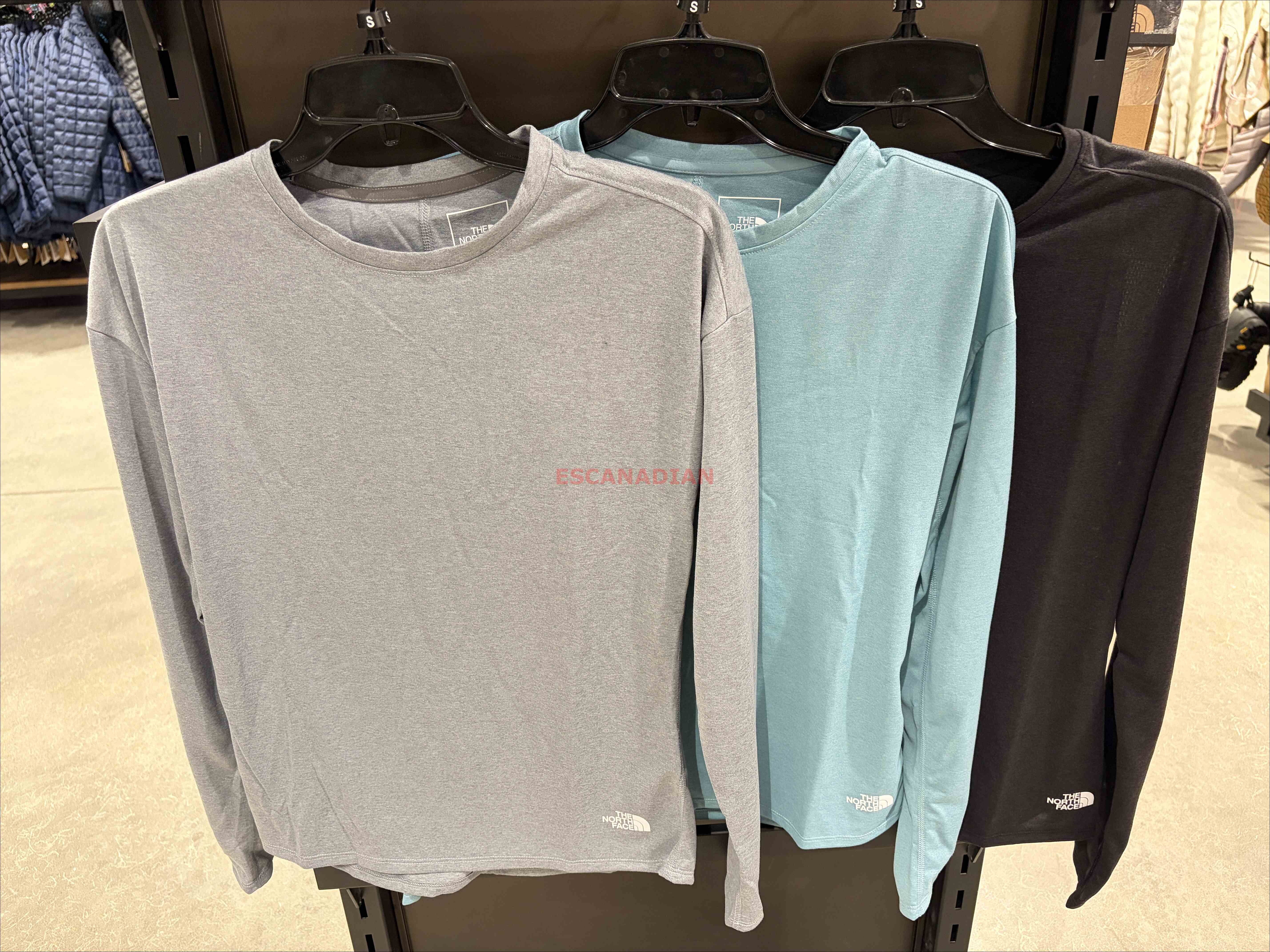 THE NORTH FACE 女大人 機能系列 速乾 輕薄 排汗材質 長TEE (3色)