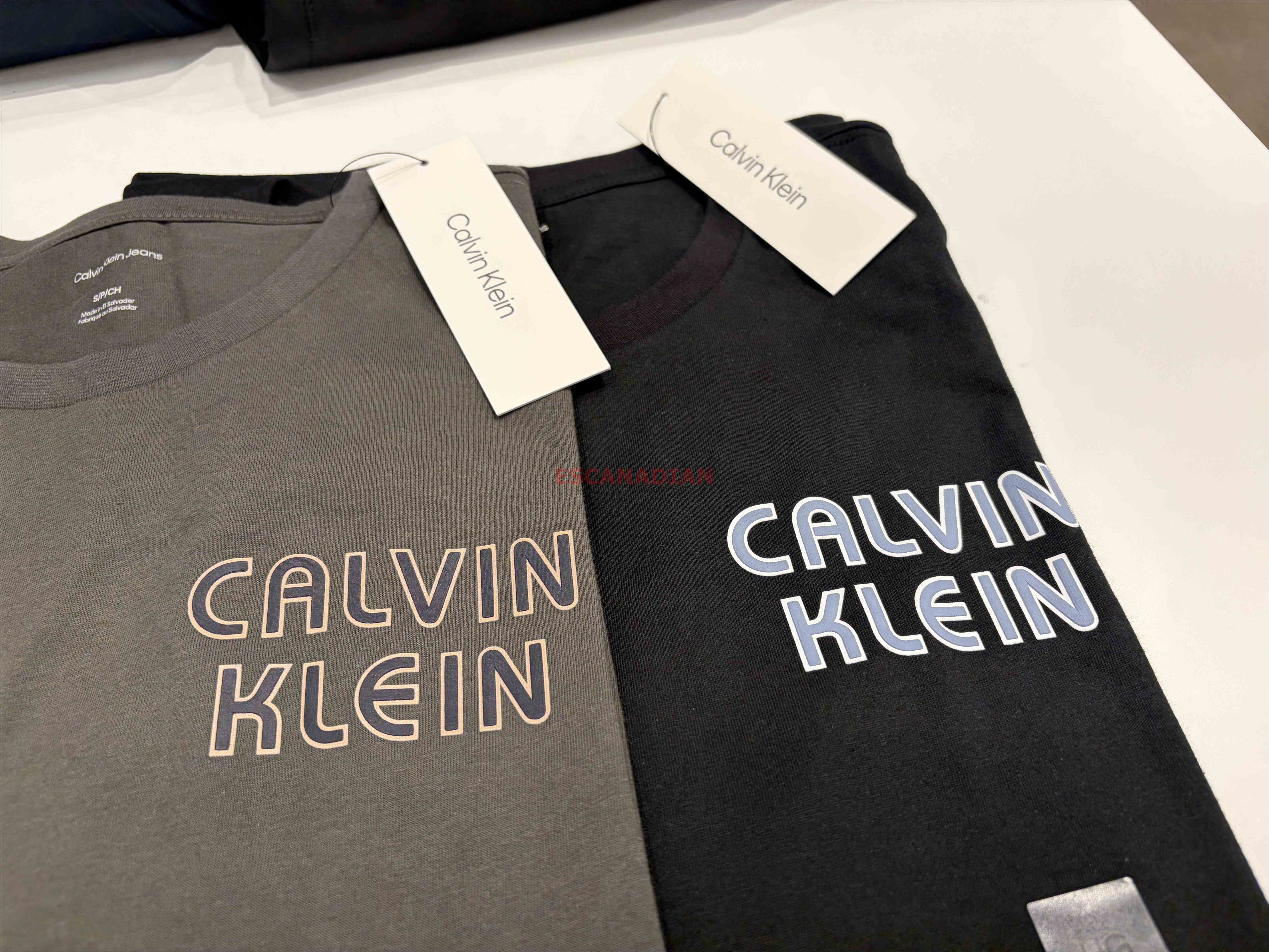 CK 男大人 胸口字樣圖案 短TEE (2色)