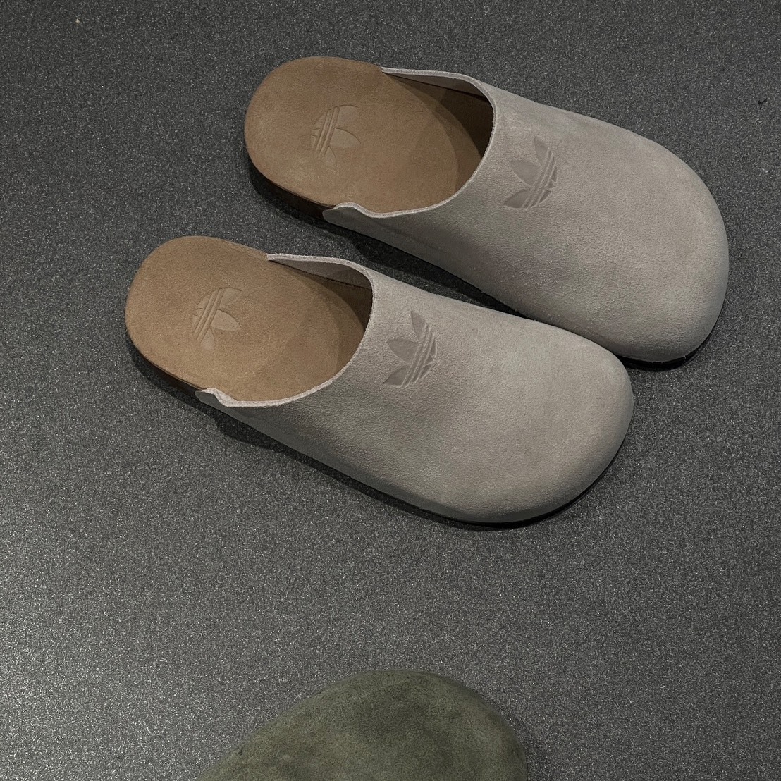 Adidas Originals Adimule SLIDES 穆勒鞋 米灰色