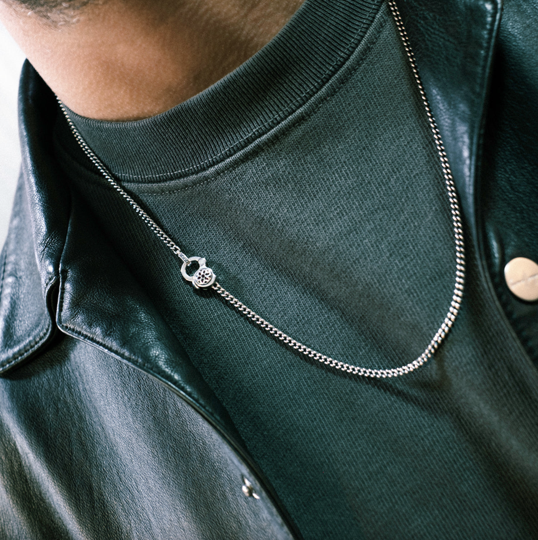 CURB CHAIN NECKLACE - 4A